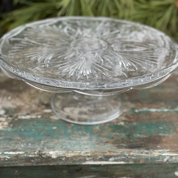 Royal Limited Crystal Cake platter vintage style - Picture 2 of 13